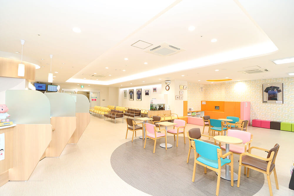 写真：フジ薬局新百合山手通り店の店内